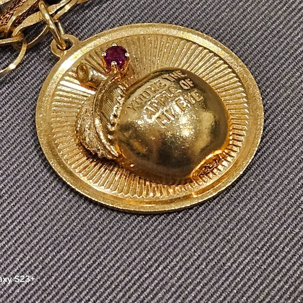 VINTAGE DANKNER APPLE OF MY EYE NEW YORK CITY NYC 14K CHARM PENDANT NECKLACE